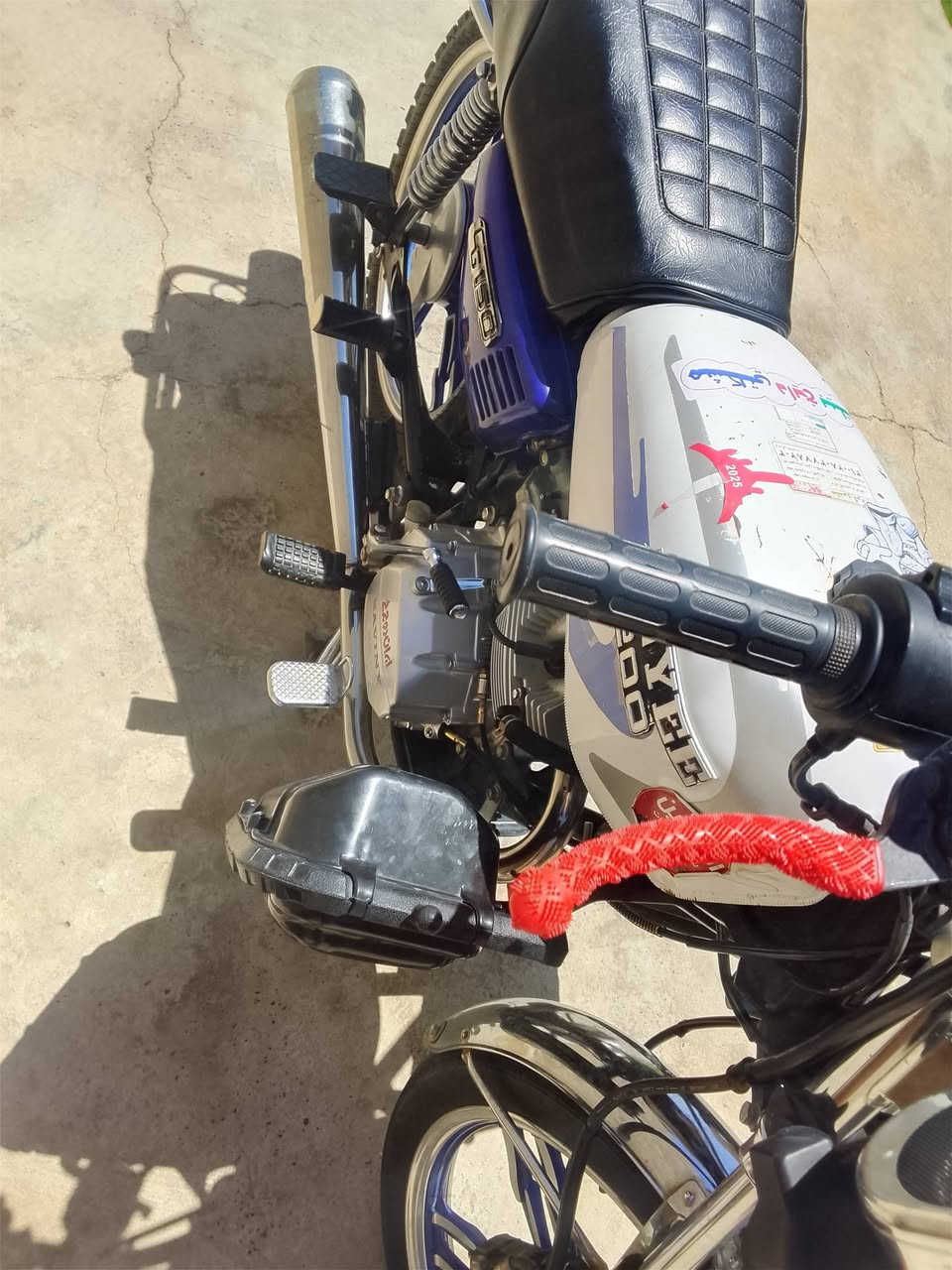 سيفان ٢١وظع شركه محرك شرط سعر ٤٥٠ وبيها مجال أو مراوس ***********
