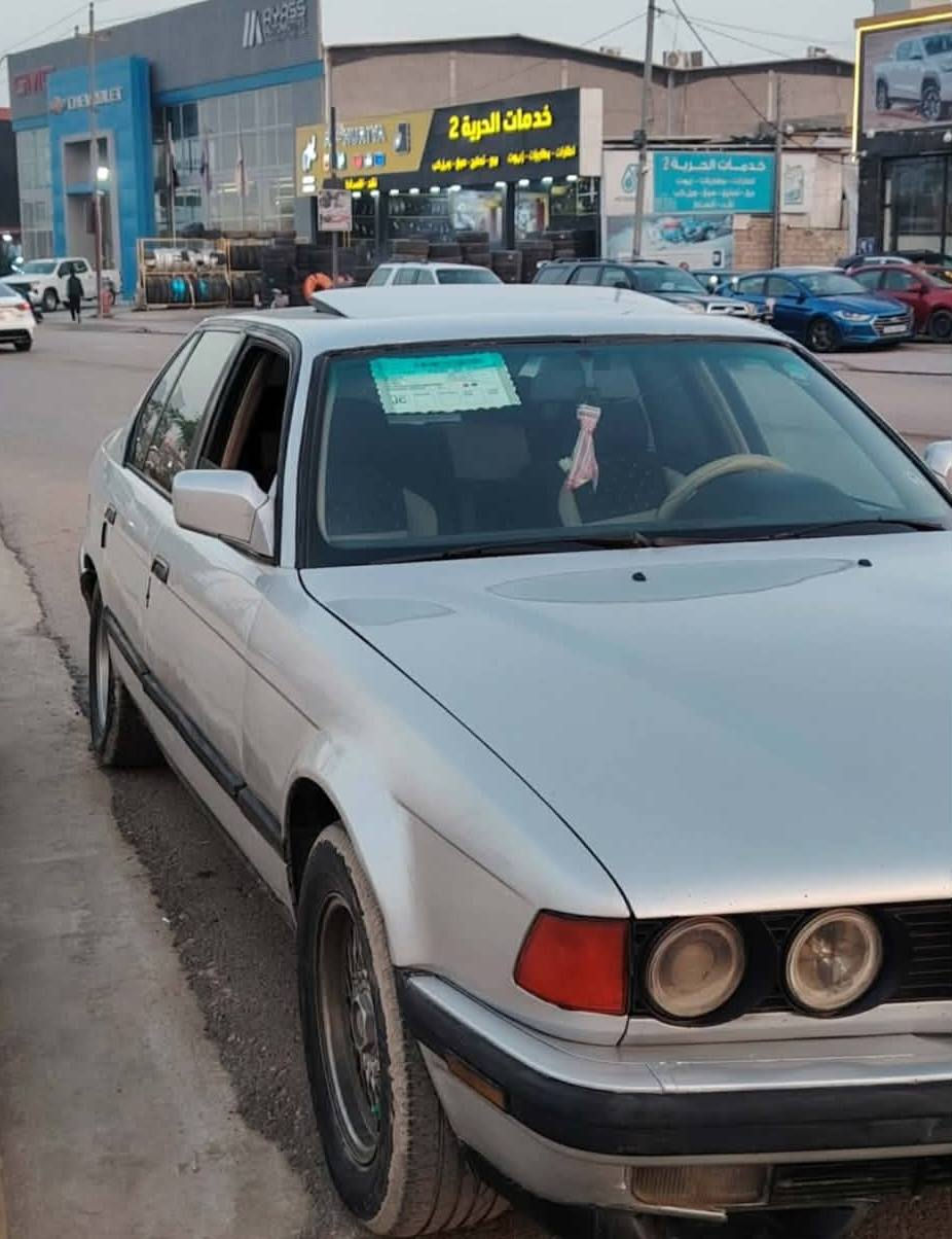 السلام عليكم ورحمة الله وبركاته
للبيع بي ام حجم (740)✈️
اصل بليته (740) 
سلايت فول سيار جديده
محرك كير شرط تخم تاير جديد
سياره كشنات جلد تبريد شرط
رقم نينوى شرط التحويل
سنويه لل2028 موديل( 92)
العنوان موصل اخوكم ابوثامر للاستفسار التصال على الأرقام
*********** ☎️
*********** ☎️
