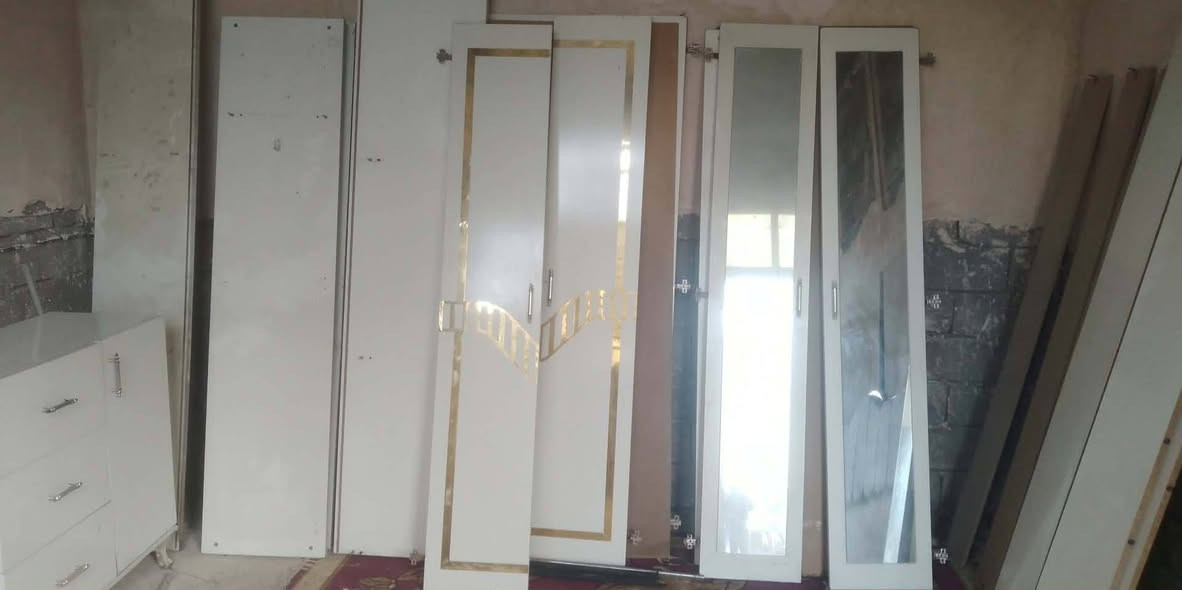 غرفه نوم تركي بيه اضرار بسيطه مكانه بغداد سعره 300 بيه مجال رجاءا الموشراي لا يعلق ولا يكسر حلال العالم ***********
