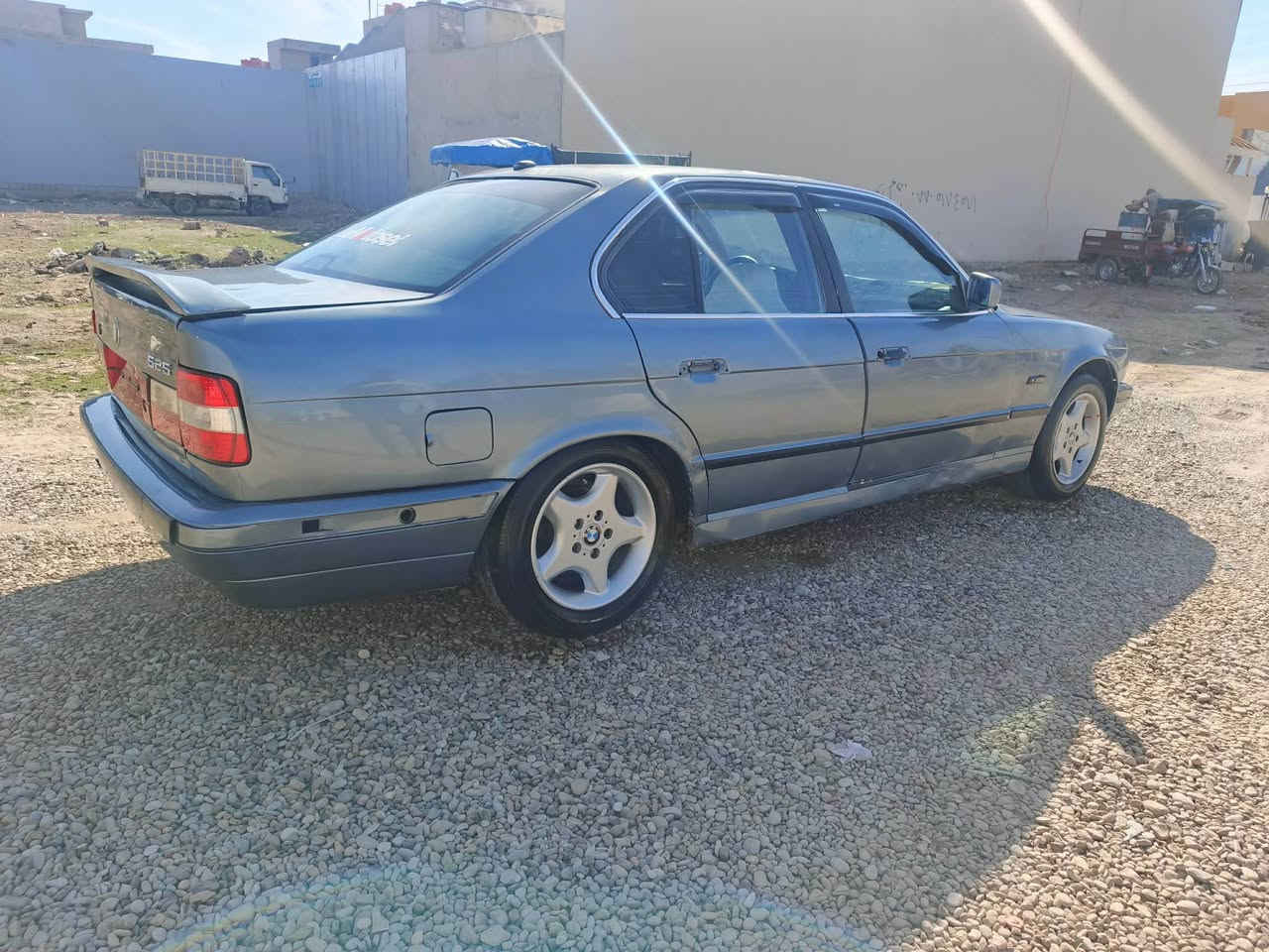 بسم لله الرحمان الرحيم 🌹🌹
‏(BMW)🌹
2جام كاره با🌹
پاتري تازه 🌹
گاردني تازه 🌹
پلاكي تازه🌹
گه رمي به شه رت 🌹
سه نه وي (سه لاحه دين )🌹
ره قه مي عه سلي پيوه يه🌹
مه كينه (525)🌹فه ل
موديلي (١٩٨٩)🌹 کراوە بە ٩٣
لايت ئه لقه 🌹
زينون🌹
سه ياره كه ده عموو ليدراوي به شه رت 🌹
سعري ٢٧ وه ره قه و مه جاليكي 🌹برايانه 🌹
***********واتسابي له سه ره 🌹
🌹*********** السليمانية, العراق
