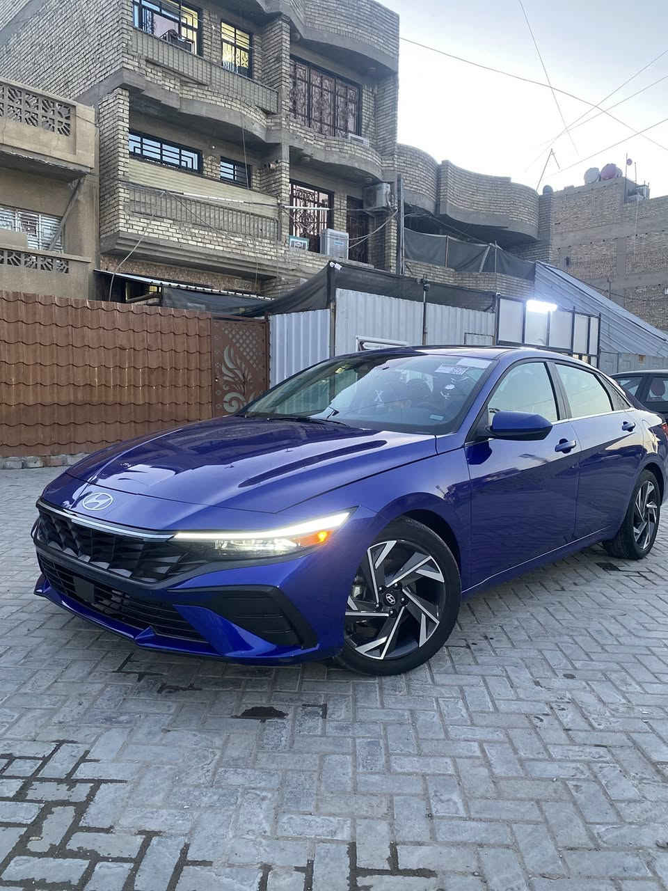 ✅النترا موديل 2024 وارد امريكي
مواصفات فول ماعده كشنات لون ازرك
شكل الجديد
رقم فحص (تترقم بغداد )

✔️محرك 20 دوش المرغوب
✔️بصمة و تشغيل عن بعد مع فتح صندوق ذكي
✔️ثلاث انظمة قيادة( ايكو ، نورمال، سبورت)
✔️شاشة دجيتال
✔️ليد دشبول
✔️ حساسات
✔️قيادة ذاتية ومثبت سرعة ذكية
✔️اوتو هولد
🔴بعد اهواي بيها مواصفات 

🔴بدون حادثه سياره كنيل ضربته بَسـﮧ دعاميه 
 بدون ايرباك (ايرباك ما طاگ) 

✅السيارة جديدة واحلى من الصور وما ناقصها اي شي 

💵 السعر 160$ وبيها مجال بسيط
توصل على هذا رقم ***********
