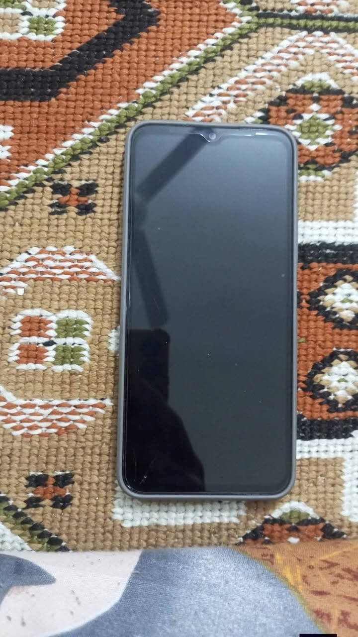 السلام عليكم موبايل هونرX6b ذاكره128اخو جديد تجي تفحصه ياله تاخذه  و بي فطر حفيف ما مثر على الامس موبايلي استخدام شخصي سعره 120الف   مكاني بغداد مدينه الصدر الهاتف ***********
