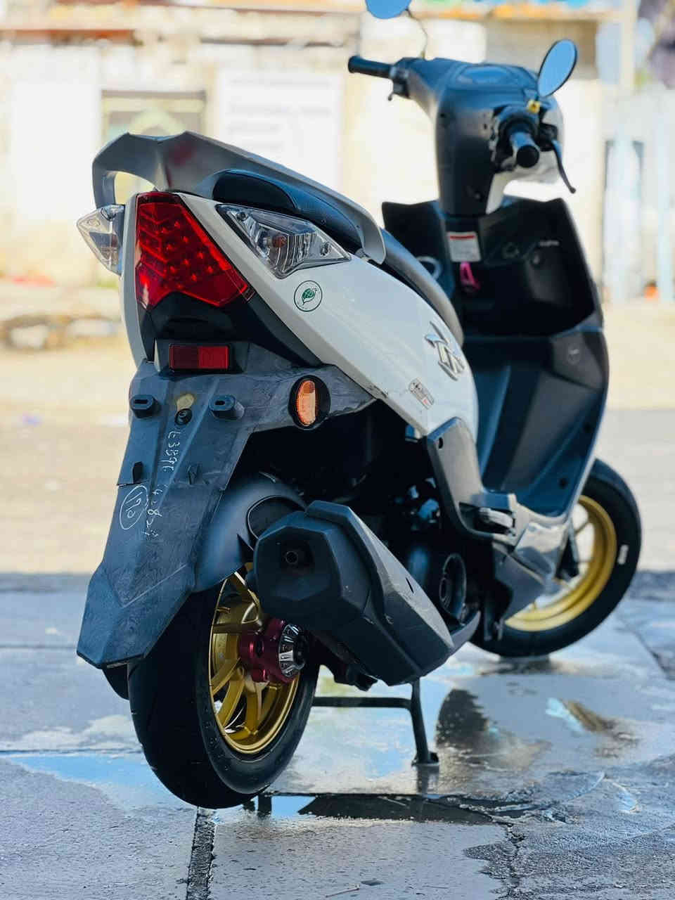 سلام عليكم دراجه البيع زيرو بلاديه الاستفسار ***********
