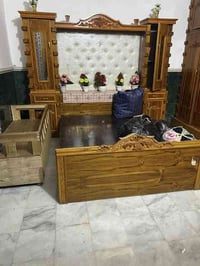 غرفة نوم للبيع شغلها موو  سوكي ثقيل السعر اتصل على رقم 07718483559