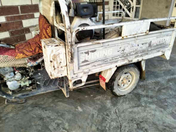 السلام عليكم ستوته للبيع   نظيفة محرك في حاله جيدة لانقص ولاتبخير السعر 950
الاتصال بالرقم. *********** المكان قرية اشريعه. 
ملاحضة مكلف بالنشر خاص ماجاوب
