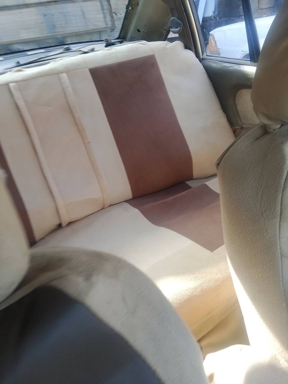 السلام عليكم سياره اوبل اوميكه سياره حلوه مرتبه راعيها ماندله ابيع على وضعها غرفتها توني معمرها دوشمه وارضيه جلد داخل امرتب بس كاطعه نار 🔥 محرك وكير شرط ابيعك رقم فحص صلاح الدين السعر 9وبيها مجال ***********العنوان الشرقاط
