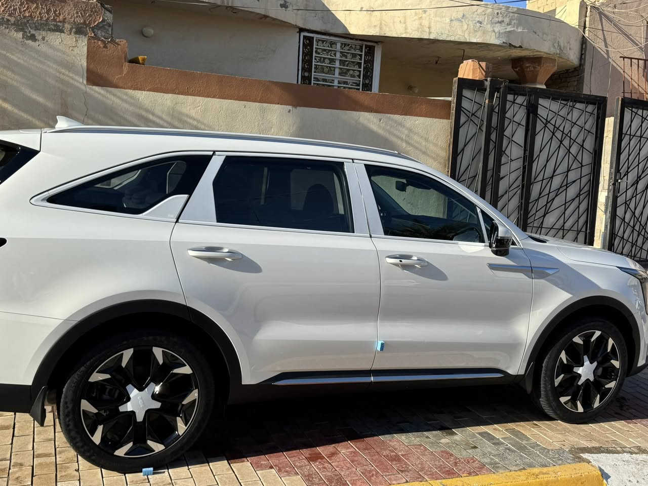 سورنتو موديل 2025 للبيع
جديدة بعدها زيرو ماشيه 4000

بعدها بلزكات الشركة 

 رقم بغداد 

مكينه ٦ سلندر 

7 راكب

داتشو

بصمه 

كير ماوس

كامرات 

كشنات كهرباء

تشغيل عن بعد 

جنطه كهرباء

مري شفط

فول حساسات امامي خلفي 

ويل 20 

ويل كب كروم  

تبريد ٣ قطع 

دوشمه كشنات   

اوتو هولد

سايد بريك بصمه

شحن لاسلكي

بردات خلفيه بعد بيها هوايه موصفات 

السياره ضمان شركه نم 

مكان السيارة كربلاء المقدسة 

لاستفسار الاتصال 

السعر 330 وبيها مجال 

***********
