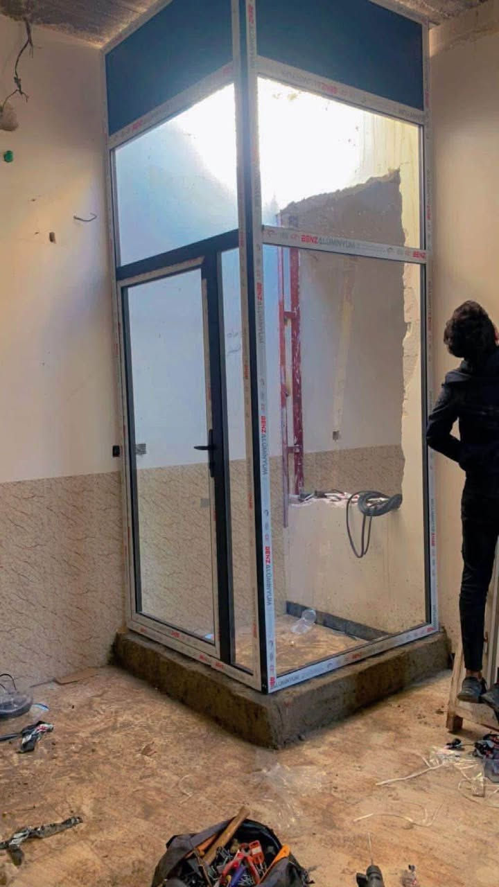 جزء بسيط من اعمالي بيبان شبابيك محجرات شغل درجه اولى وبي ضمان للأستفسار راسل او اتصل
***********
