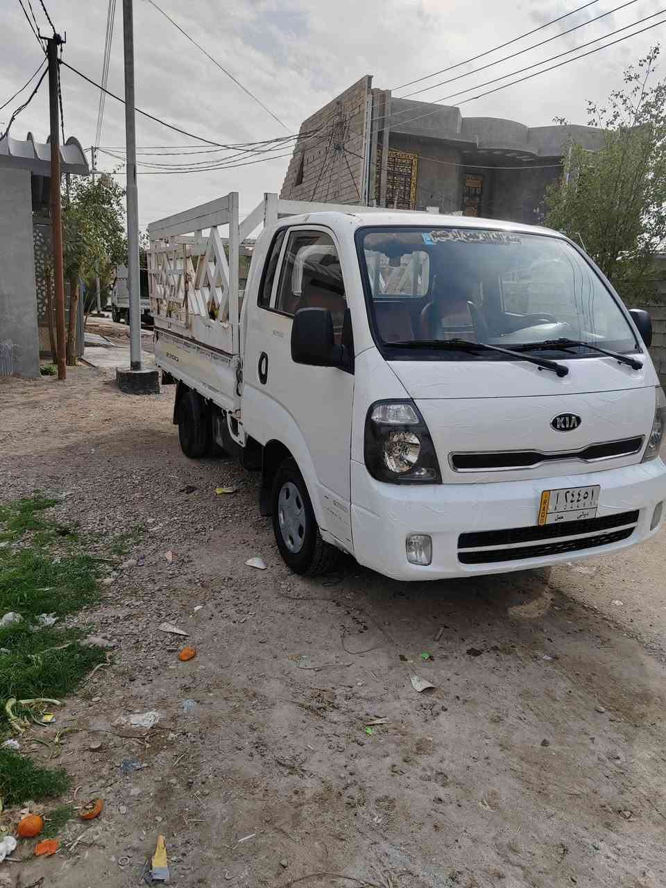 كيا بنكو موديل ١٤ بدون صبغ ب١٠٠ رقم ديالى بدون نقص جاهزة كير ومحرك مكفولات تبريد وتدفئة شغالة ***********
