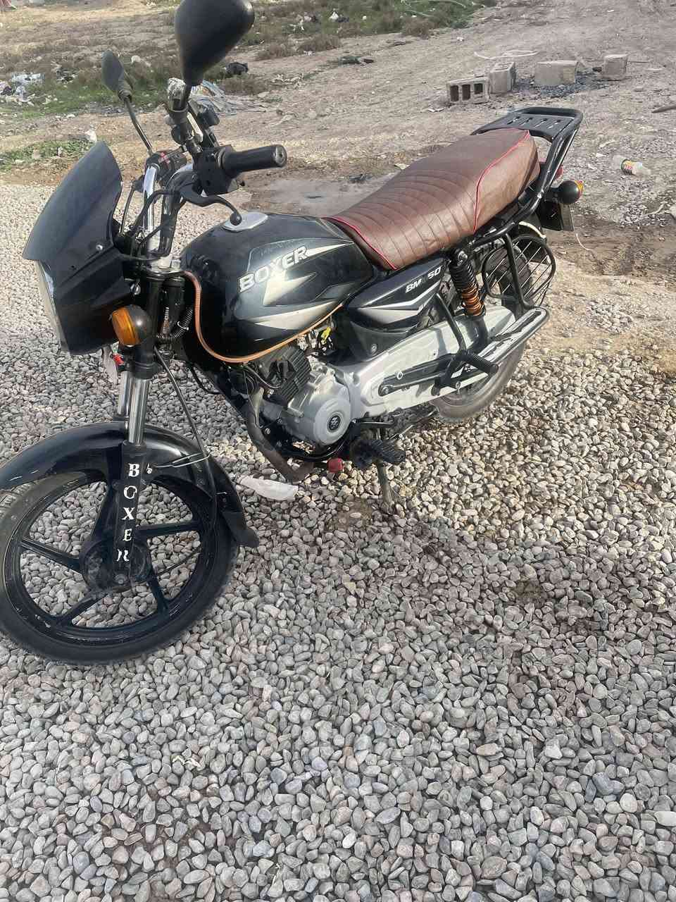 السلام عليكم درجه بوكسر للبيع موديل 21 مجفته شركه رقام نكليزي تحويل شوكت متريد السعر مليون 450 (***********)
