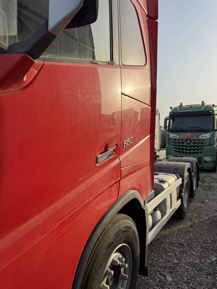 سلام وعليكم للبيع فالفو موديل ٢٠١٧ سحال دبل تاير فول فول مواصفات
للاستفسار الرجاء اتصال على الرقم المذكور

***********

العنوان/ كلار- سليمانية
