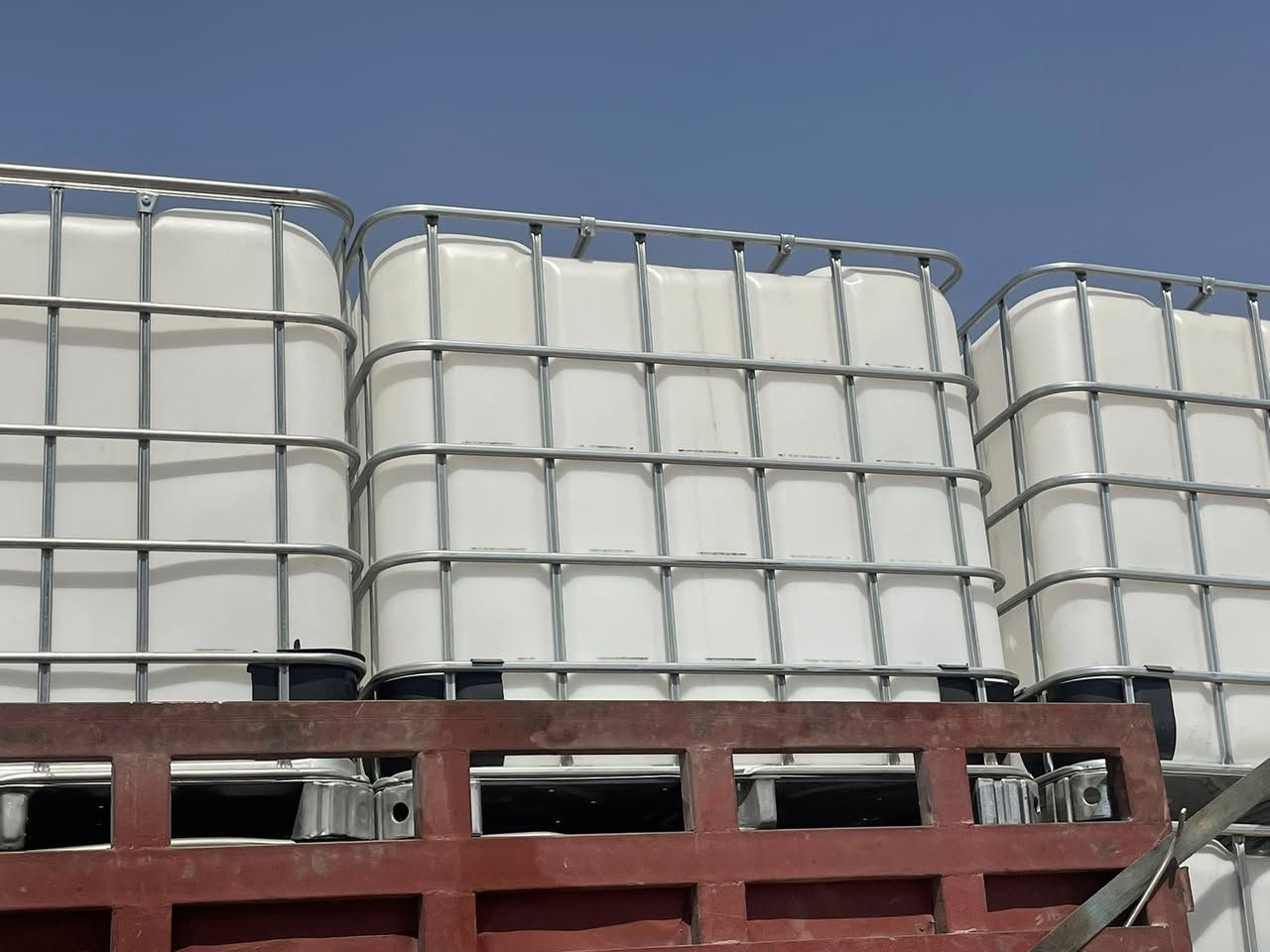 السلام عليكم ‏عند حاويات السعر  65 مكان حلة ***********
