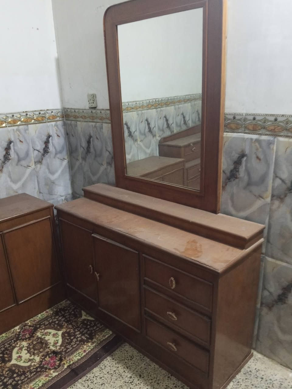 السلام عليكم غرفه صاج داخل خارج نضيفه حيل التواصل علخاص العنوان الطارميه حي القادسية


**إذا كنت صاحب هذا الإعلان وتريد حذفه لأي سبب، رجاءا أرسل رسالة إلى الدعم الفني**