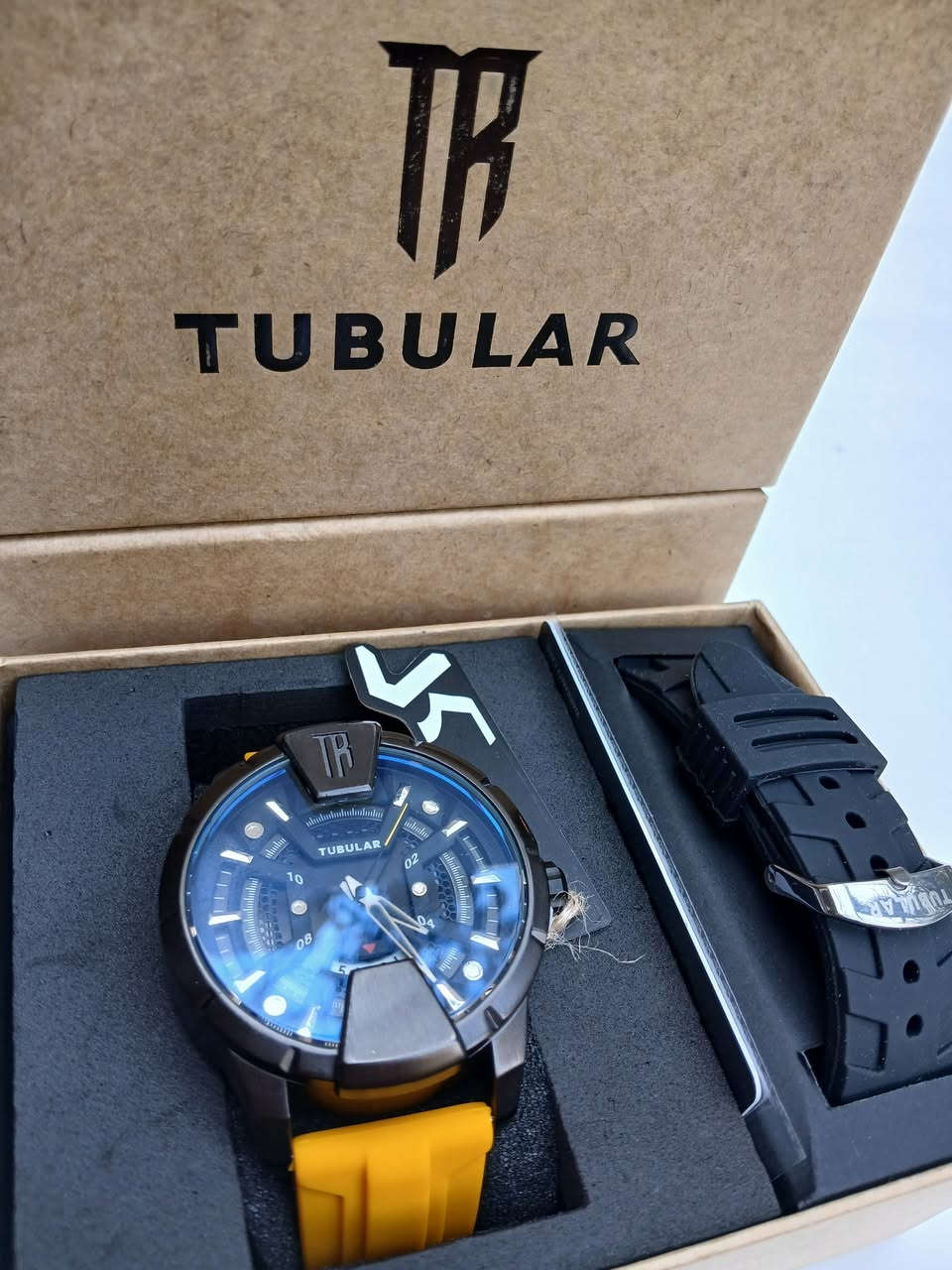 توبلر براند امريكي 

كامل المرفقات 
سعر القطعة 25 الف


**إذا كنت صاحب هذا الإعلان وتريد حذفه لأي سبب، رجاءا أرسل رسالة إلى الدعم الفني**