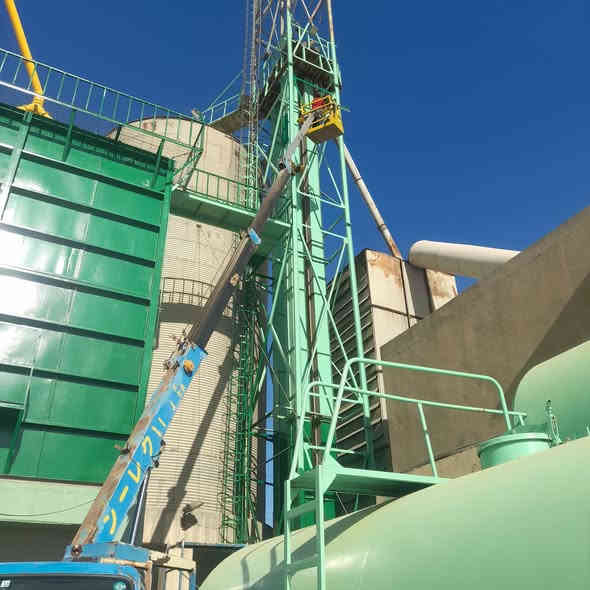 السلام عليكم كرين ازوزوه عصفورانشائيه بصره 4طن رقم الماني شرط التحويل 
السعر/180/ورقه$
 ***********
***********
