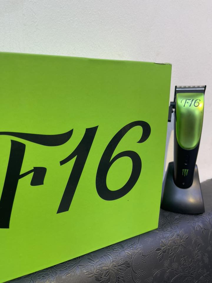 مكينة حلاقة F16 أصلية جديدة نهائيا ما مستعملة ولا مرة.
قوية بالحلاقة ومناسبة للحلاقين أو للاستعمال الشخصي بالبيت
 البيع لان ما محتاجه 

السعر مفتوح ابيع للاعلى مكاني الشعب


**إذا كنت صاحب هذا الإعلان وتريد حذفه لأي سبب، رجاءا أرسل رسالة إلى الدعم الفني**