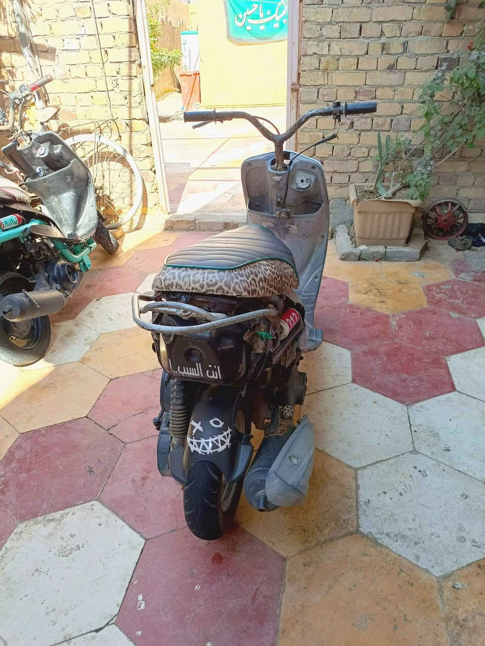 ماكس منغولي حربيه حلوه مكينته تخبل ناعمه طيران كامله ما عوزه شي كشن اربعه ولف عالي دوشمه مو تغليف  سعر 500 و بيه مجال حك الجيبه مكاني ديوانيه الحمزه الشرقي
  ***********
