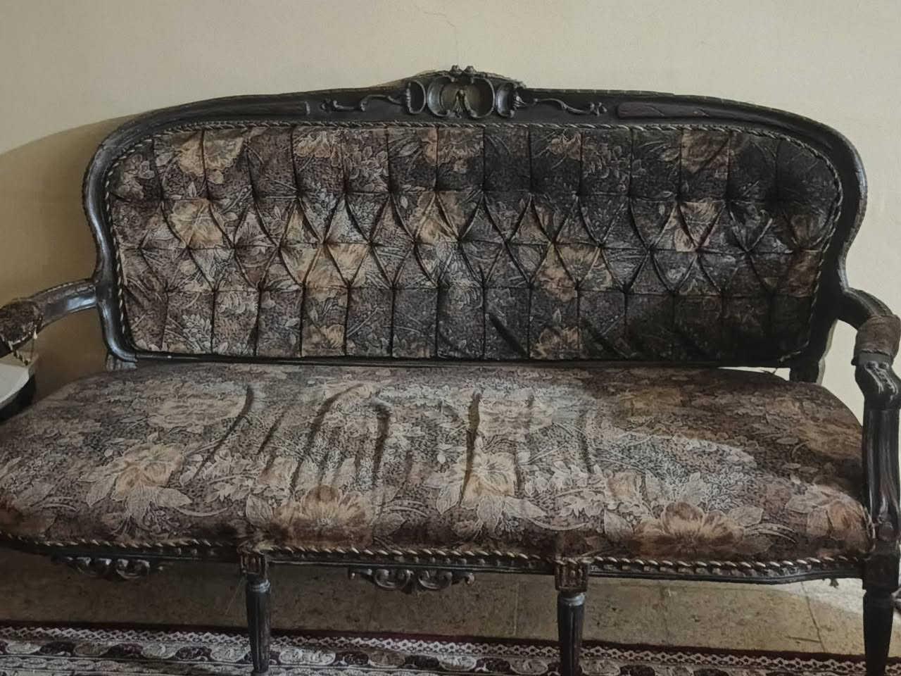 سلام عليكم تخم زان مصري استيل ست قطع 2كبار واربعه صغار. بدون  طبلات  عنوان كركوك 
تواصل ***********
