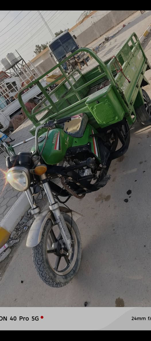 سلام عليكم دراجه شانك موديل ٢٣ دراجه كامله  السعر  مليونين و ١٠٠ وبيهة مجال رقم ***********
