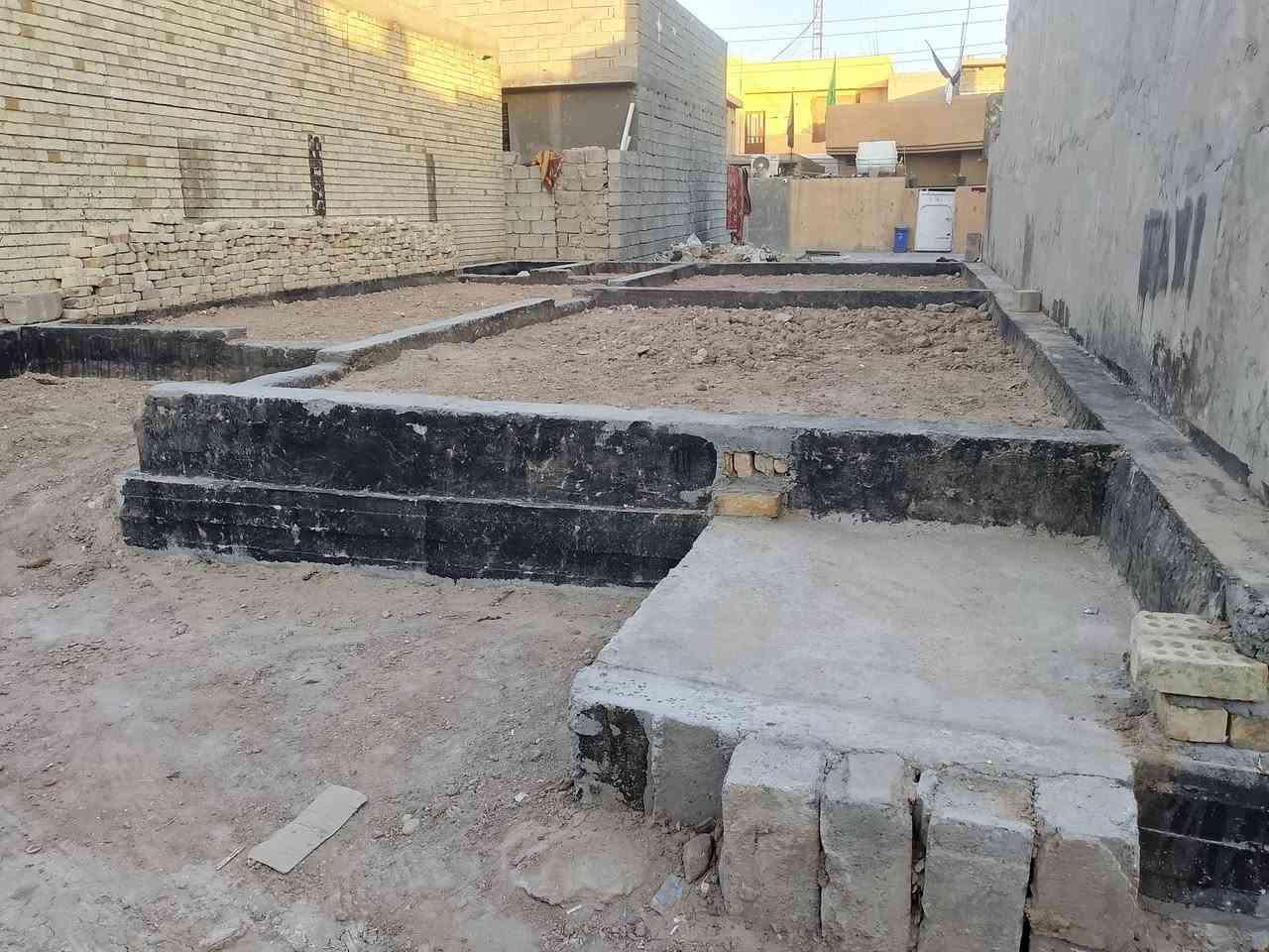 سلام عليكم بتلو بناء جديد للبيع ب محيرجه شارع ساده نزال 13ونص واجهة 7ونص سعر 18 مليون وبي مجال لستفسار  نتصلو علىه صاحب لبتلو *********** مابي لا واتساب ولا الفيس ولامازنجر

