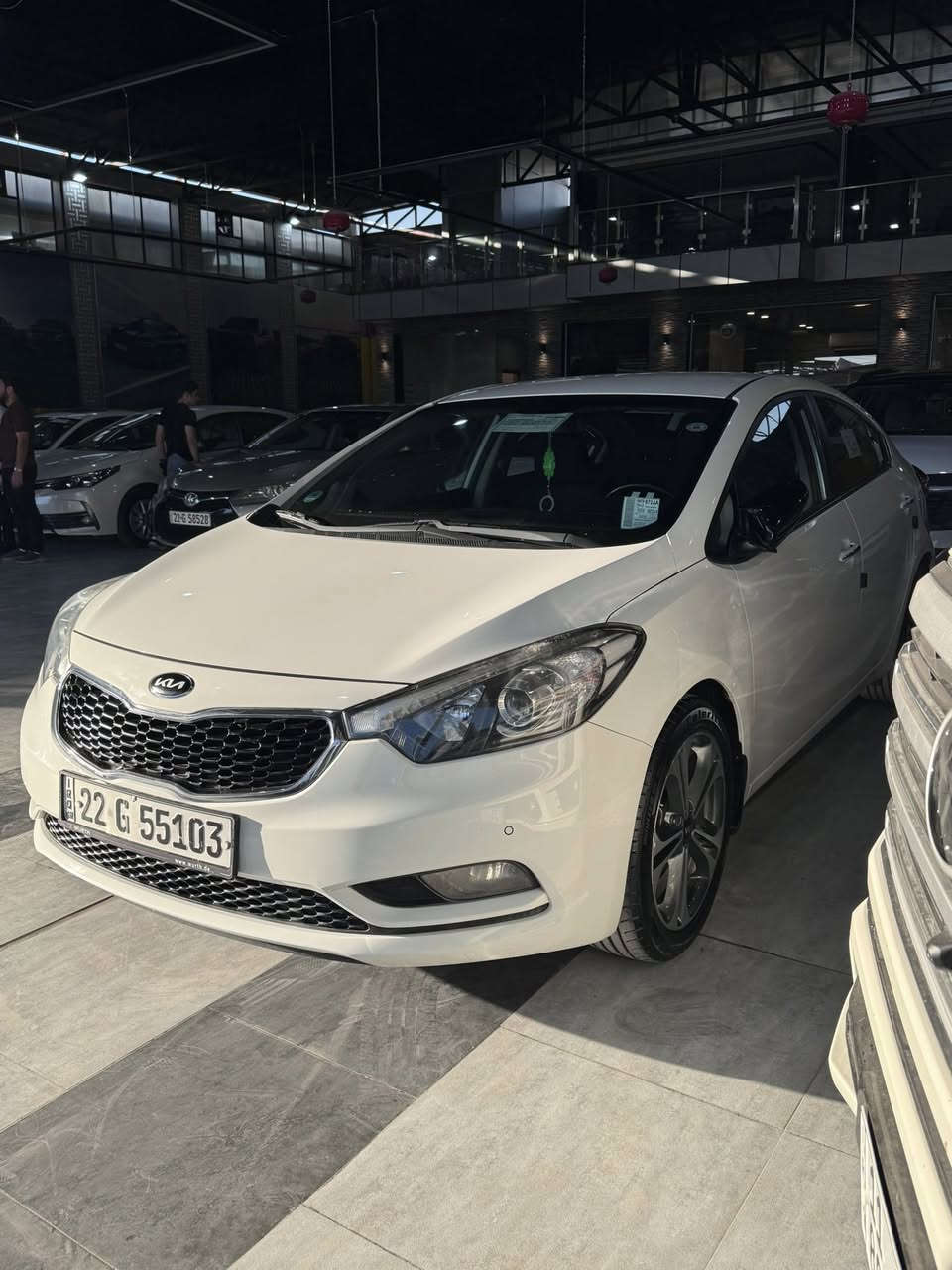 كيا سيراتو 2016بدون ضرر فقط صبغ بكد الكف بالدوسه 
مواصفات تبريد خلفي 
ه ويل كب اسود 
مري شفط 
مري شفط 
حساس امامي خلفي 
لايت لد وبك لايت دايوت 
رقم وهزه وسنويه كلو جديد 
بطاقه وقوديه ورقي 
سياره جاهزه من كل شي 
للتواصل عبر الصفحه او ***********
