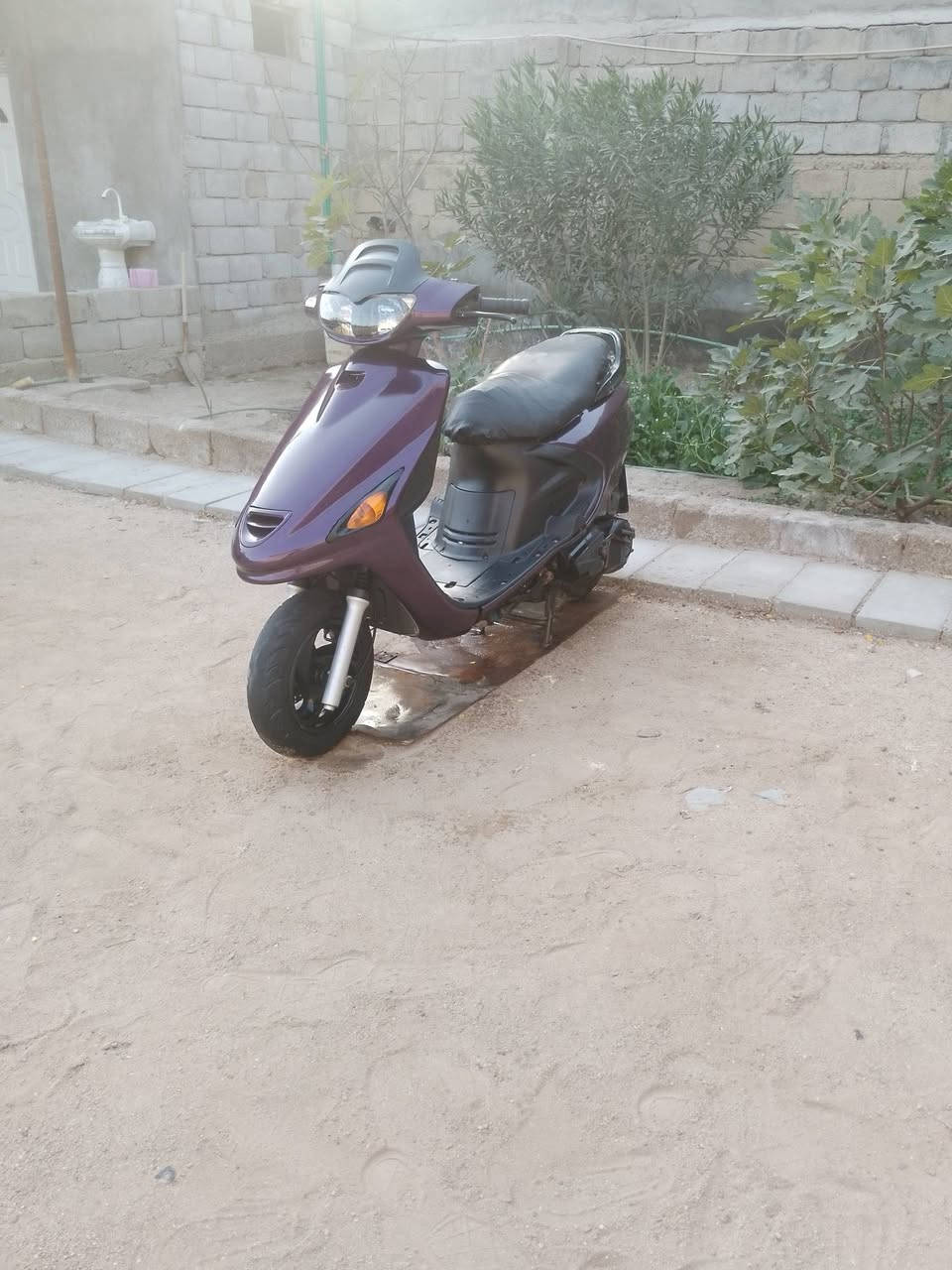 سلام عليكم اخوان دراجه فراشه فحل للبيع دراجه كلش كلش جديدا  مكفوله محرك ما مفتوح كهربائية شقالا كلوب شاير عداد سلف هندر المكان البصره ابو الخصيب السعر 550 وبيها مجال ليريدها يجي خاص ***********
