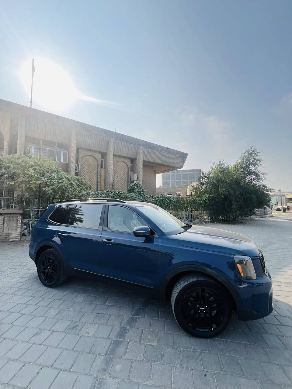 للبیع
كيا تيلورايد موديل 2024 X LINEامريكي فول فول مواصفات 
بها جملغ امامی فقط 
ايرباك دركه
بدون دواخل بدون ایی نواقص
سیارە كلش كلش جدید 

33000 $ بها مجال 
 

            
                  
 1-  كيا تيلورايد فئه x lineاعلى المواصفات رقم اربيل 
2- محرك 6 سلندر 3800 
3-  ويل كب حجم 20 اسود  تاير بحالة ممتازة جدا 
4- عداد المسافة الحال 8 الف
5 بصمة ابواب امامية  وبصمة تشغيل وتشغيل عن بعد
6- لايتات زينون عالي ناصي عدستين 
7-اشارة في المرايا الجانبية مع حساسات الاجتياز 
8- مصابيح ترحيب في مقابض الابواب 
9 رادار امامي تفاعلي للتوقف التلقائي امامي خلفي
10-السيارة فتحه 
11-حساسات امامي خلفي 
‎13-باب الجنطة كهربائي شفط 
14غرفة السيارة جلد مشمشي
14-تحكم كهربائي متكامل لقاعد المقدمة 
15 المقاعد الامامية تدفئة وتبريد 
17-شاشة دشبول كبيرة لمجموعة من الايعازات والضبط
18-بردات اصلية للابواب الخلفية 
19-مقاعد وسطية تطوى كهربائيا ويدوية الفتح 
20- انارة ليزرية متعددة بمزيج هائل من الالوان لأنارة دواخل السيارة 
21-مرايا جانبية شفط كهرباء مع ذاكرة لكشن السائق
22- خاصية تحديد المسار والتنبيه عند الخروج من المسار 
23-المقعد الوسطي منفصل  VIP
24-تبريد السيارة 3 قطع 
25- تحكم ستيرن جهتين متعدد الايعازات 
26- وضعيات القيادة عدد 5 
27- تنبيه بالارتجاج في المقود 

وباقي المواصفات بالسيارة الغنية عن التعريف 
رقم أربيل الجديد هزه جديد
السيارة موجودة بغداد

***********
