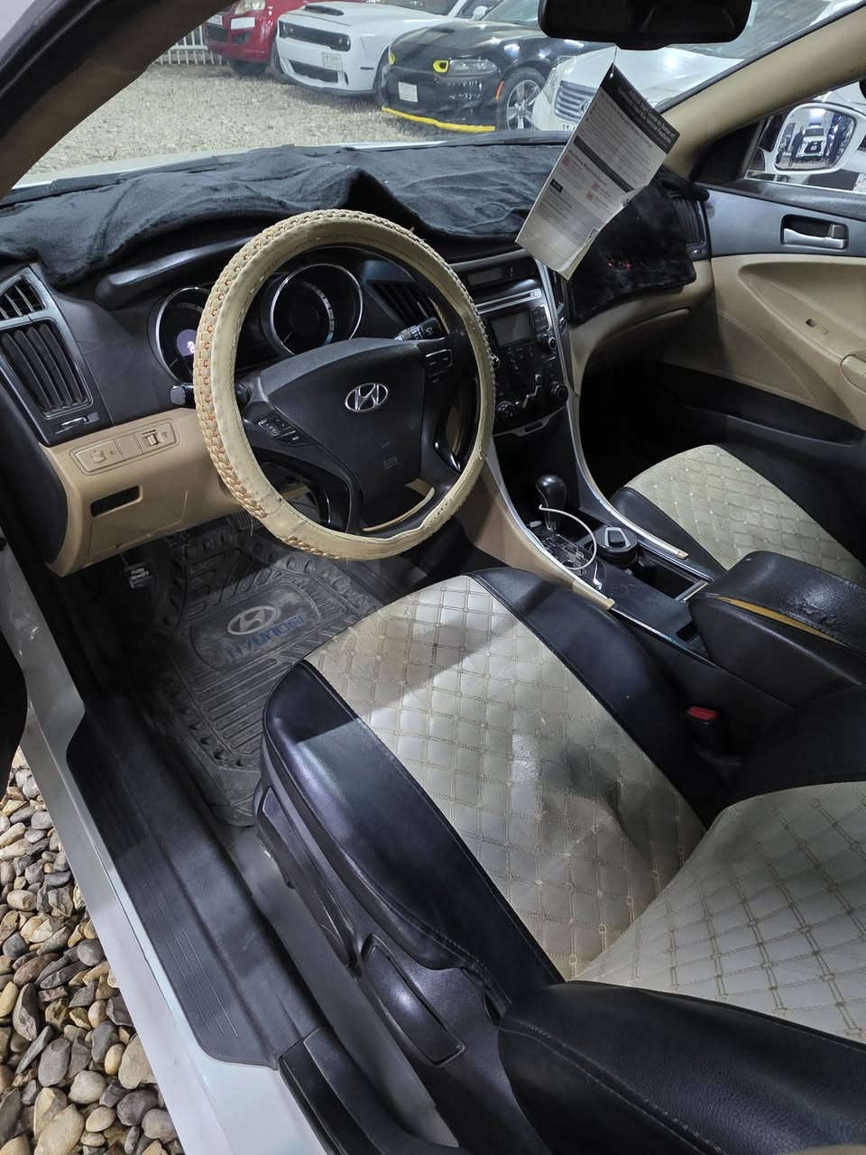 السلام عليكم 
للبيع هونداي سوناتا موديل 2011خليجي مكينه 2400دوش .. لاتنقيص ولاتبخير.. رقم بغداد سنويه 2027
السياره جديده وجاهزة وفول مواصفات...جاهزه مجهزه مكينه كير حداديه تخم تاير تبريد مال جناي... العنوان بابل الشوملي 
السعر 119
***********
