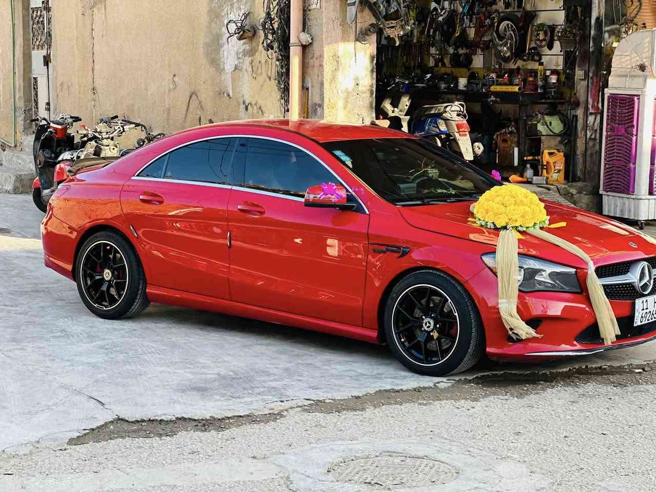 سلام عليكم بيع او مراوس حتلو باحدث واطي فرق
مارسدس بنز ٢٠١٨
سياره كلين بدون قطره صبغ 
بيها بالباب pdr على كد ٤ اصابع 
رقم بغداد باسمي سياره جاهزه ماناقصه ولا برغي 
كامره خلفيه دواره 
كير كروز سرعه
لدات ابواب وكشنات ويدات بلاد
داخل ابيض ملكي واسود
صدر جديد 
سياره مابيها اي نقص 
سعر ١٧٠ بيها مجال قليل
***********
