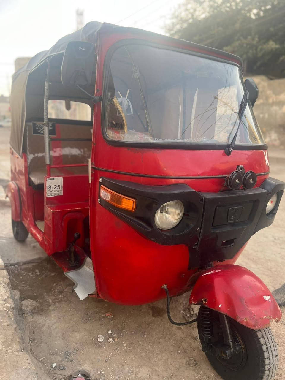 السلام عليكم اخوان تكتك 2018 اوراق بصره وكيلها بصره السعر مليونين وربع وبيها مجال العو عنوان ميسان العماره رقم الهاتف ***********
