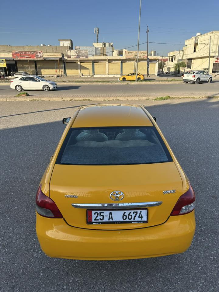 يارس 2007 خليجي محرك 1600، ضرر قطعة وحدة فقط جاملغ سايق معجون وباقي تصفيات التكسي المعروفة ، رقم جديد بأسمي ، بطاقة بانزين ، شاشة ايباد + كامرة خلفي 4k , تبريد + تدفئة 100‎%‎ ، كير + محرك 100‎%‎ ،  سيارة خير من الله ماناقصها اي شيء على اخر حباية وكله ع بلادي  
***********
*********** 
اخوان شراي اتصل مو شراي فدوه اروحلك لاتتصل وبس تسئل وتعبني وتكسر بالسيارة . سعر 85$ ميعجبك سعر اعبر المنشور .
