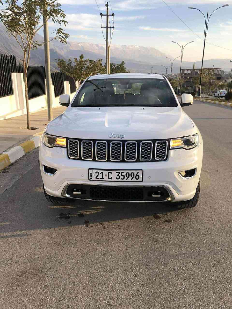 جيب شيروكي اوفرلاند
موديل ٢٠٢٠
السيارة رقم السليمانية باسمي 
بدون صبغ
تبديل باب السائق 
عداد المسافة ٤٧ الف ميل
تشغيل عن بعد
صندوق كهربائي
سقف بانوراما قطعتين
داخل لون مش مشي المرغوب
مانع انحدار 
كشنات اثنين كهرباء
رادارات جانبية
نظام تزحلق فورويل
و كثير مواصفات اخرى
مكان السيارة: قضاء دربنديخان 
الاتصال بالرقم:***********
 انتهاء السنوية ٢٠٣٠
مكلف بالنشر 🙏🏻🙏🏻🙏🏻🙏🏻
السعر عن طريق رقم الهاتف ☝️☝️ فقط
