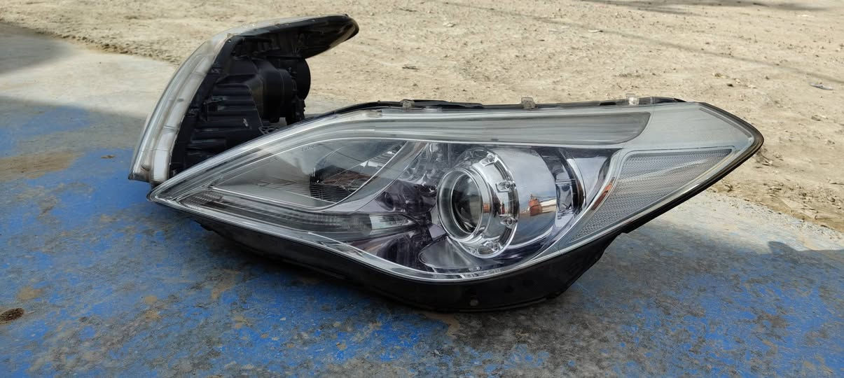 السلام عليكم 
ماصدات مستعمل مال 14 زنون نضافة 70%
السعر 150 الف 
المكان ديوانية بالحولي الجامعة قرب سكة الحديد
*********** غير متوجد بالفيس
