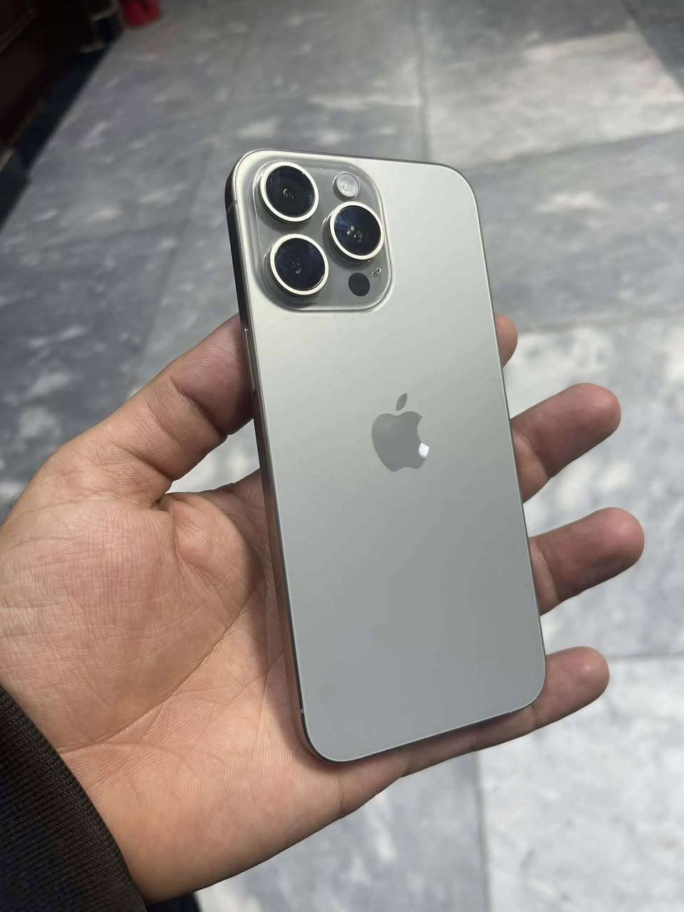 15 برو ماكس شرق اوسط AA/A
***********
🛑 ايفون 15 برو ماكس 

🛑 شرق اوسط AA/A

🛑 جديد مكفول من الشخط 

🛑 ضمان شكد متريد 

🛑 بطاريه 86 ذاكره 256 

🛑 الكارتونه الاصليه مطابقه 

🛑السعر 🔥 مليون و 75 الف 🔥
