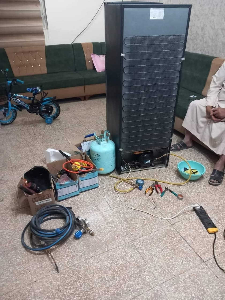 السلام عليكم
ورشه متنقله في جميع مناطق بلد، الضلوعيه، الحردانيه، والمعتصم 
لصيانة الثلاجات والمجمدات والسبالت وكافة انواع البرادات 
العنوان قضاء الضلوعيه الأمين
الرقم ***********
