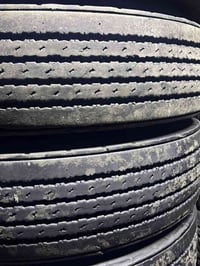 وصل تايرات هينو قياس 225/90/17.5 سعر زوج (190) الف متوفر جمله مفرد مكا...