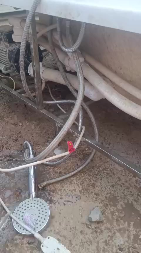 السلام عليكم بانيو مستعمل يومين بعده جديد السعر 250 وبي مجال


**إذا كنت صاحب هذا الإعلان وتريد حذفه لأي سبب، رجاءا أرسل رسالة إلى الدعم الفني**