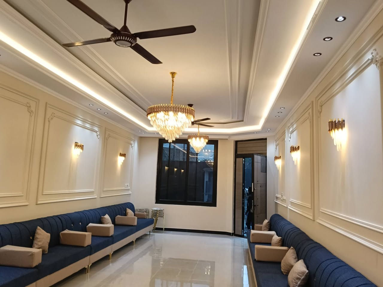 الحمدلله  تم انجاز هذا العمل 
مساحته 300 متر كهرباء صحيات شغل 
ومن الله التوفيق 

ضياء  أبو علي 
كهرباء صحيات 
***********
