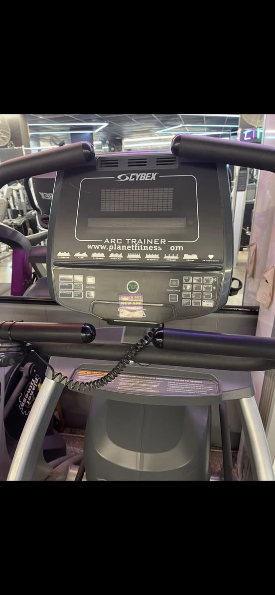 لبتكل  +  ارك ترينر   السعر   ٨  اوراق  نهايتهن  ***********
