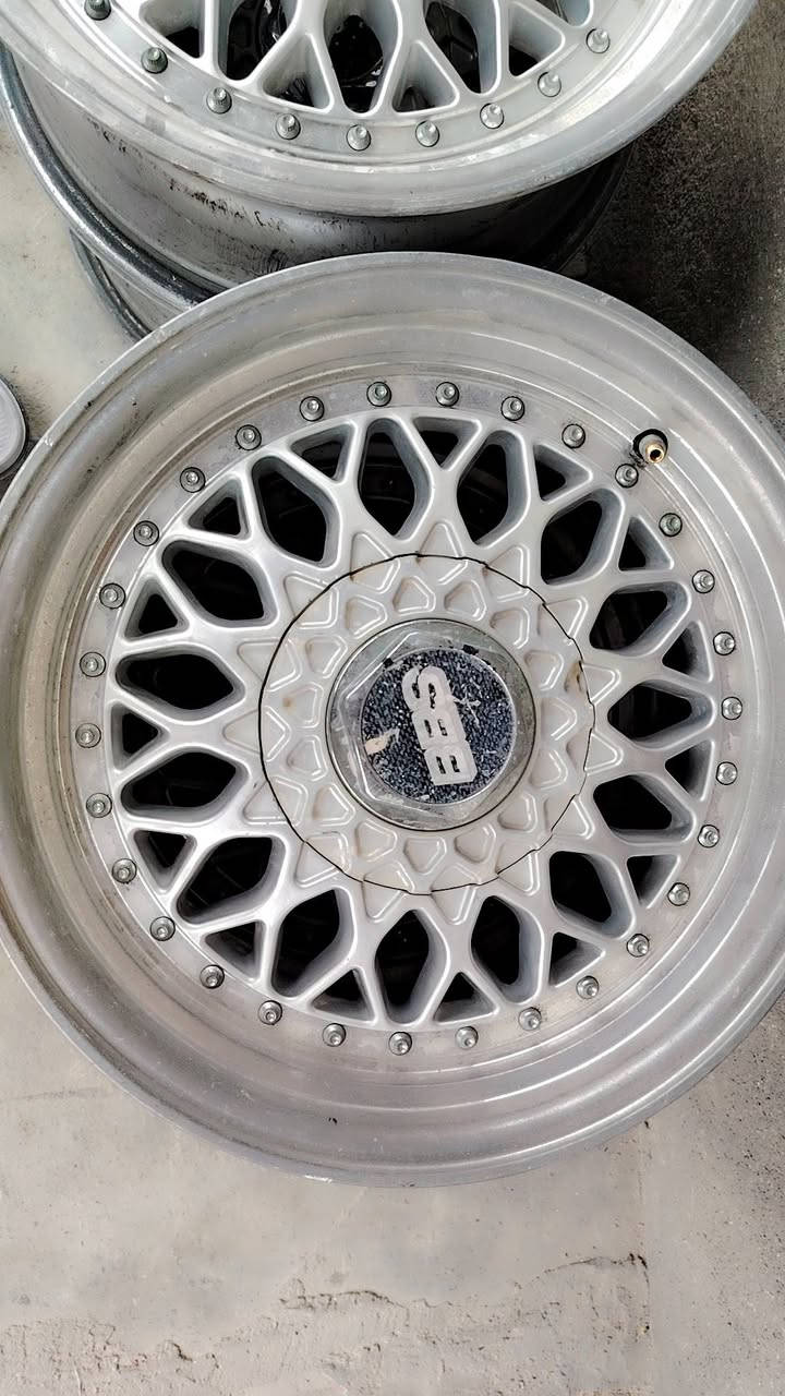 السلام عليكم ويلكم جوكر للبيع حجم 15/***********
