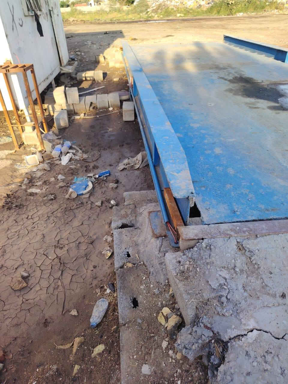 السلام عليكم گبان للبيع جديد وشغال طول ٨متر الاستفسار اتصل ع رقم ***********
