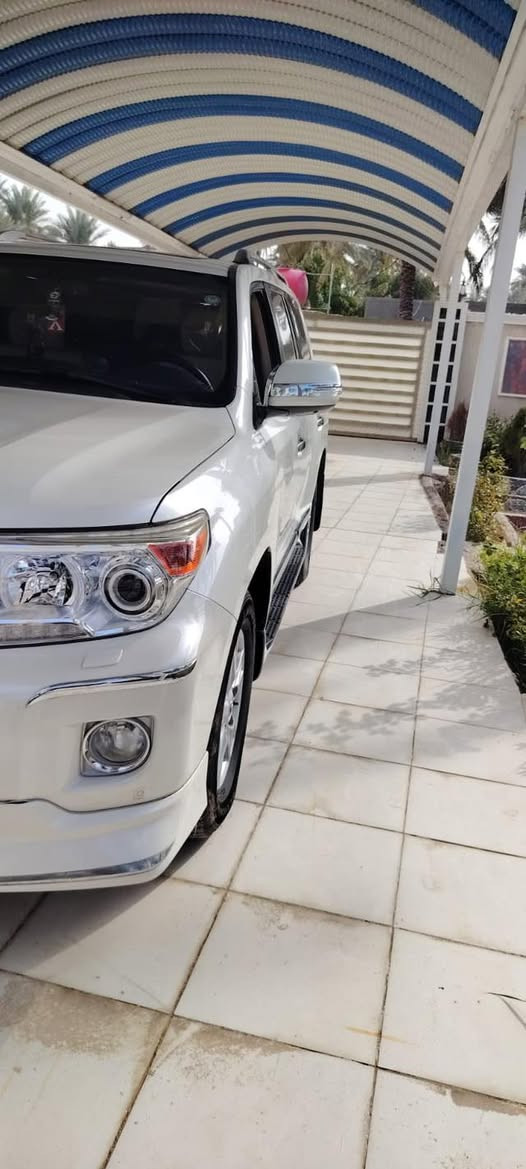 لاندكروز موديل 2014 كفالة عامه
سيارة فول مواصفات واحد على واحد 
مكينة وكير خير من الله 
حداديه تخم تاير  سيارة نضيفه معنى الكلمه 
رقم اربيل دولي تحويل وكالة شوكت متريد 
سعر 4شدات وعشرة وبيها مجال 
عنوان سيارة كربلاء طوريج 
0773 240 0829‬
