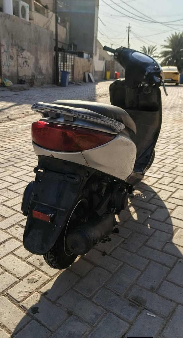 السلام عليكم
بريز للبيع الدراجه جاهزه مكينه ناعمة 

عوزه شويه ترتيب الصور واضحه كدامك 

السعر 350 وبيهه مجال الدراجه مرتبه 

مكان الزعفرانية 

للتواصل خاص


**إذا كنت صاحب هذا الإعلان وتريد حذفه لأي سبب، رجاءا أرسل رسالة إلى الدعم الفني**