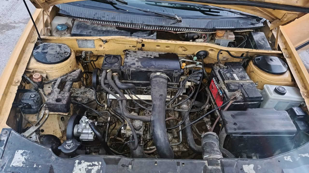 سمند موديل 11 مصفره هيى وغرامات صار سبوع من صفرتها داخله هزه تجي بس تحويل ربع مذب عليها سياره حلو عضمتها بيها شويه معجون بلقماره مثل ماواضحه بصوره وبيها بصندوك شبر بس هذني لباقي مابيها خياس شواصيها حلوه صدر هسه مبدله بجيس محركها مكفول من تبخير سياره مرتبه وحلوه ومعلومه الكشن مال سايق طاك يرادله لحيم بس سعر سياره 40 وبيها مجال كلش قليل مكاني بغداد نهايت حي اور رقم تليفون اتصل مامتواجد واتساب ‏‪***********‬‏ وسياره باسمي تجي كبل احولك
