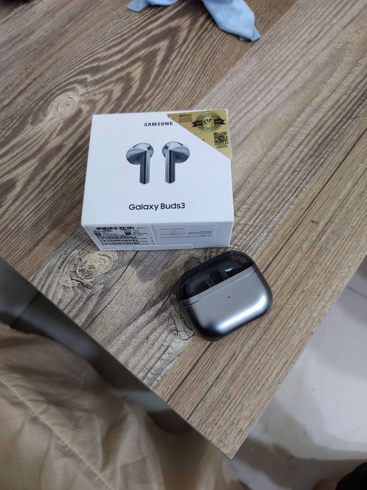 سماعات galaxy buds3 اصلي استخدام أشهر قليل مع كامل الملحقات بغداد, العراق


**إذا كنت صاحب هذا الإعلان وتريد حذفه لأي سبب، رجاءا أرسل رسالة إلى الدعم الفني**