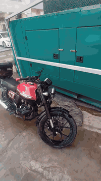 السلام عليكم دايون لاتي 2025 رقم اربيل ب اسمي الدراجه ماشيه 13 الف برغي مافتوح بيها على وضعيه الشركه مكفوله من كلشي السعر 2500 الرقم ***********
