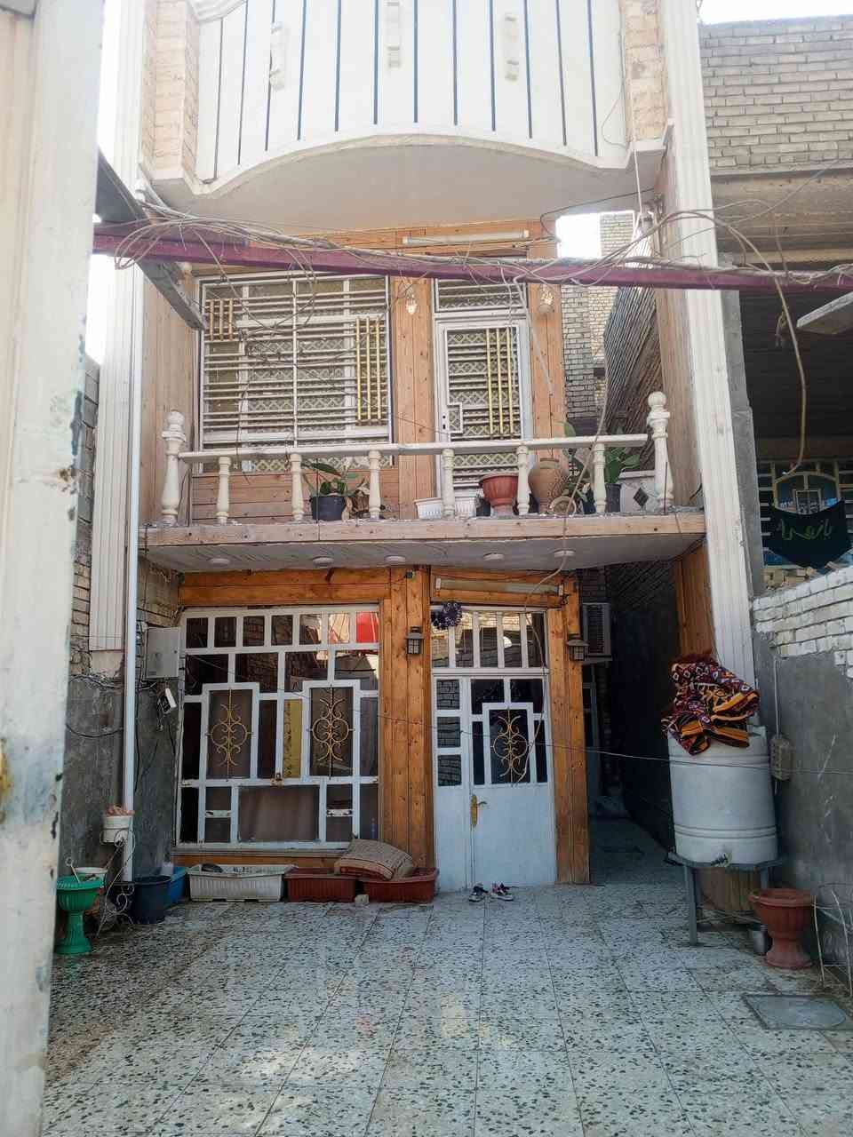 بيت بحي السفير المساحه 137متر
طابقين الموقع بضهر شارع قهوه جاكي 
السعر 115
للاستفسار ***********
