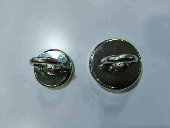 عدة أنواع من مغانط النيوميديوم و المغانط الأخرى، متوفرة لدينا حاليا ،مع وجود خدمة التوصيل للمحافظات كافة، حارث العزاوي *********** فايبر واتساب، بغداد شارع الرشيد ،باب الأغا ،مقابل سوق الصفارين
