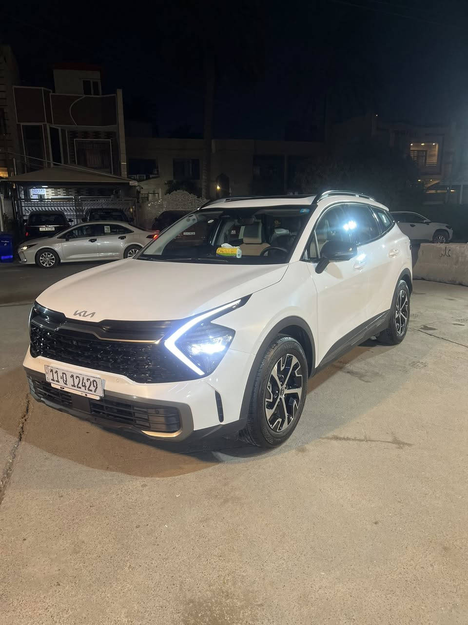 سلام عليكم سبورتج مديل ٢٥تجميع صيني لارج فول مواصفات محجوزة للمصرف نضام كفيل ومقترض ***********
مكان السيارة بغداد اليرموك
