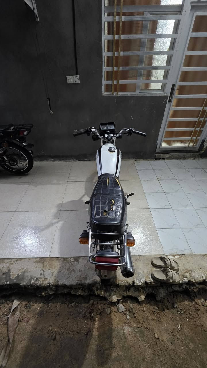 سلام عليكم اربعه كير اصولي اوراق كامله لبيع وكيل العارضي جديده دراجه سعر ٦٥٠ بيه مجال حك جيه


**إذا كنت صاحب هذا الإعلان وتريد حذفه لأي سبب، رجاءا أرسل رسالة إلى الدعم الفني**